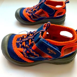 Oshkosh sandals